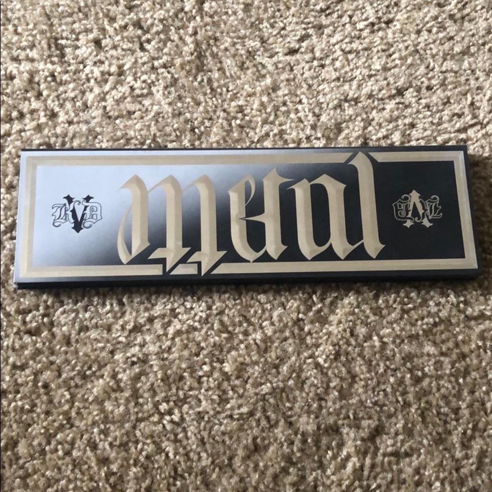 METAL/MATTE KVD *DISCONTINUED*